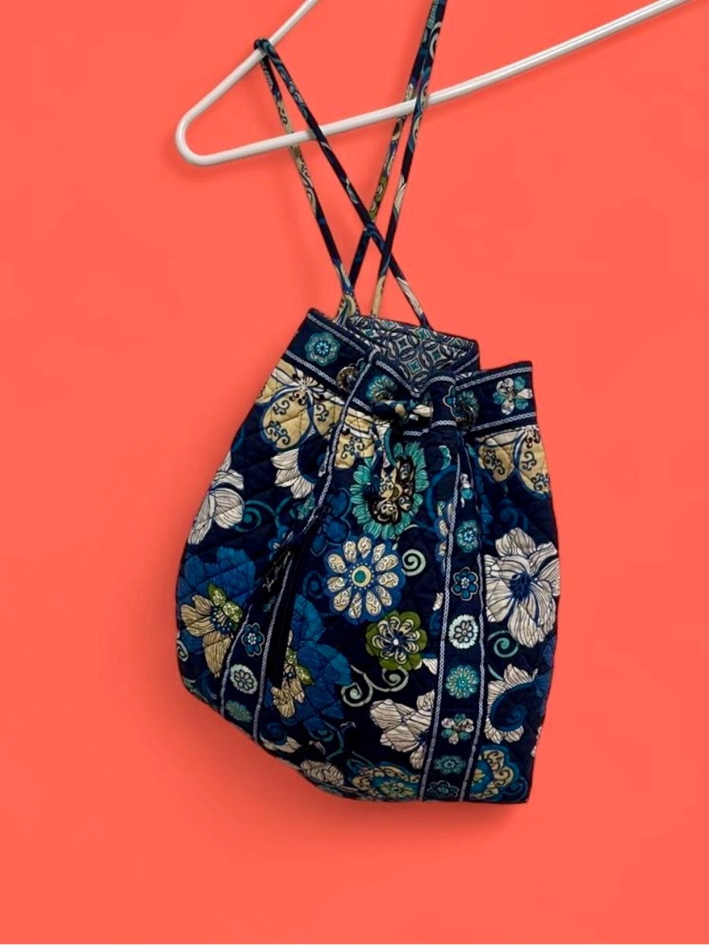 Y2K Vera Bradley drawstring backpack in vintage retired Mod Floral Blue